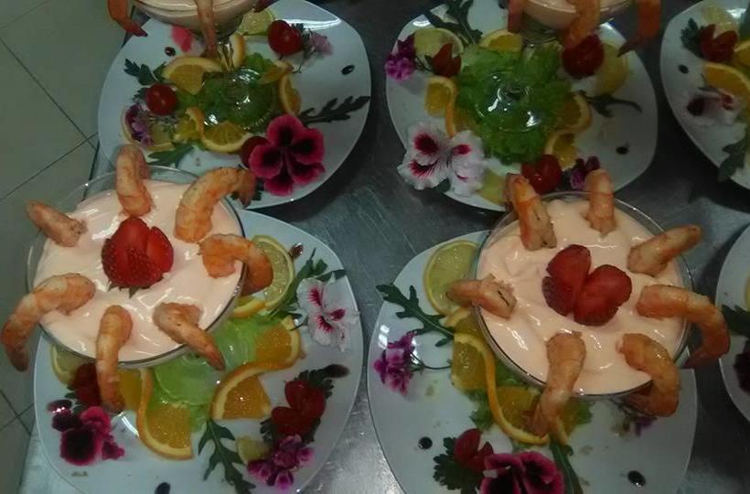 ホテル Aler Holiday Inn