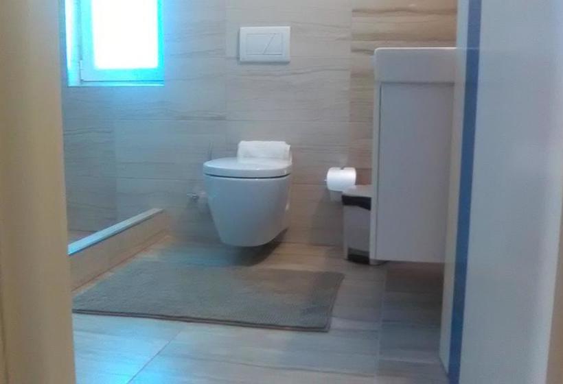 ホテル Aler Holiday Inn