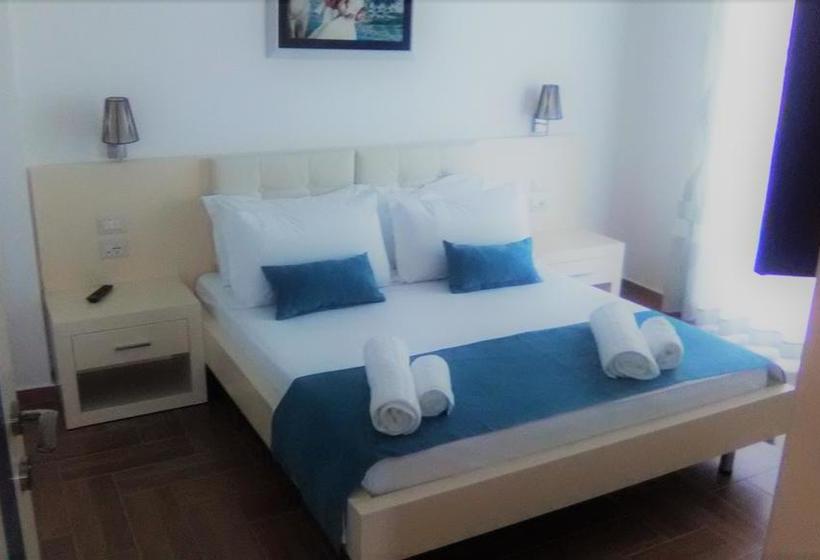 ホテル Aler Holiday Inn