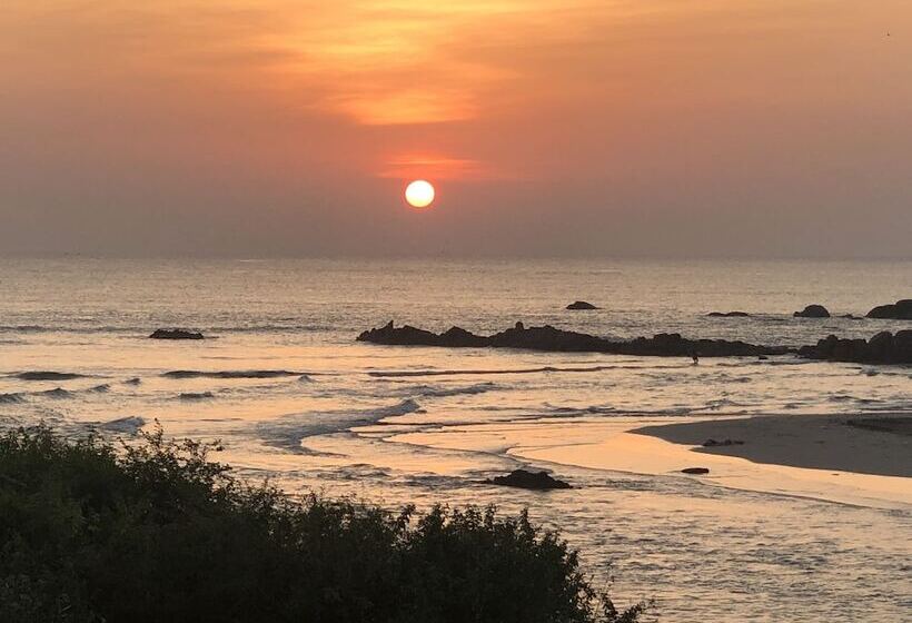 호텔 C Beyond Nilaveli