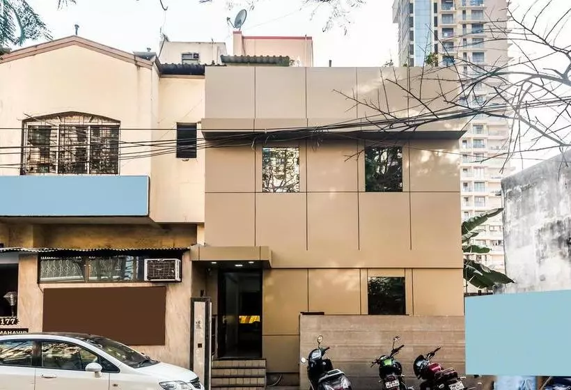 ホテル Oyo Rooms Near Kokilaben Hospital