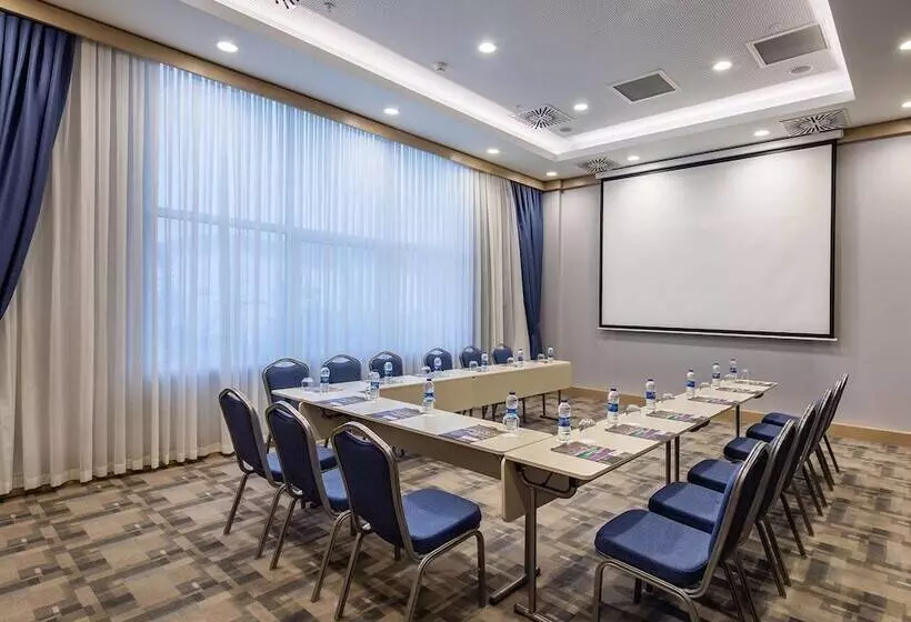 هتل Park Inn By Radisson Samsun