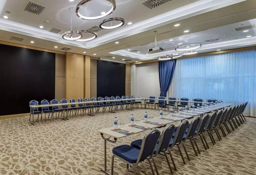 هتل Park Inn By Radisson Samsun