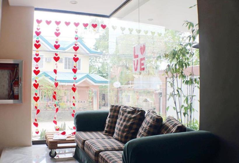 هتل Zen Rooms F. Torralba St