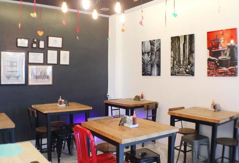 هتل Zen Rooms F. Torralba St