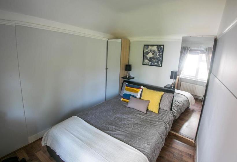 مبيت وإفطار Hayesbank