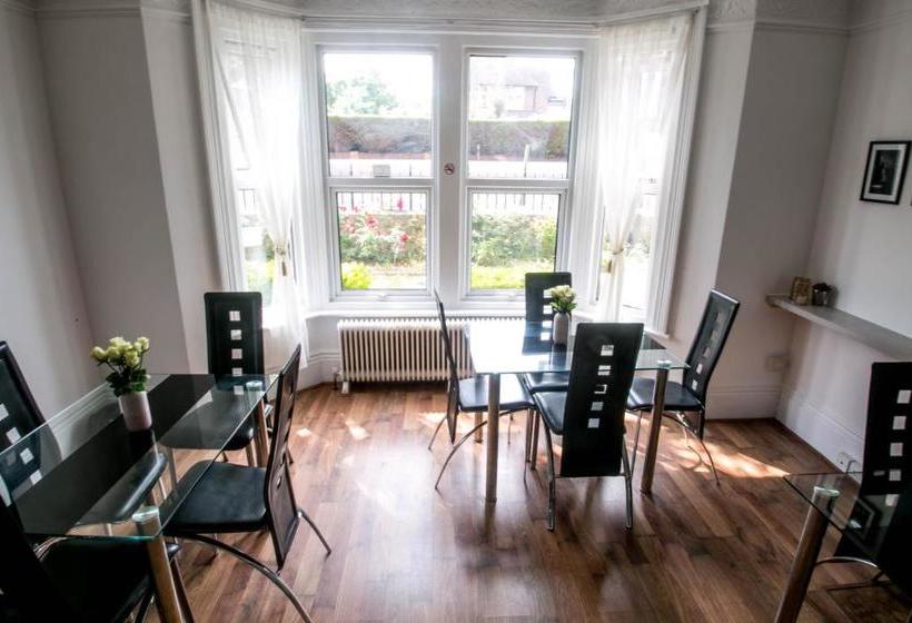 مبيت وإفطار Hayesbank