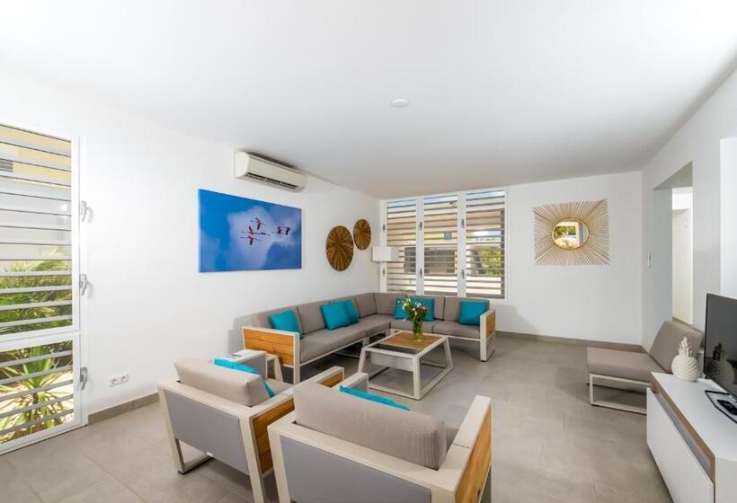 Delfins Beach Resort