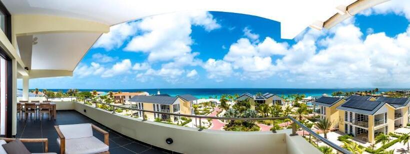 Delfins Beach Resort