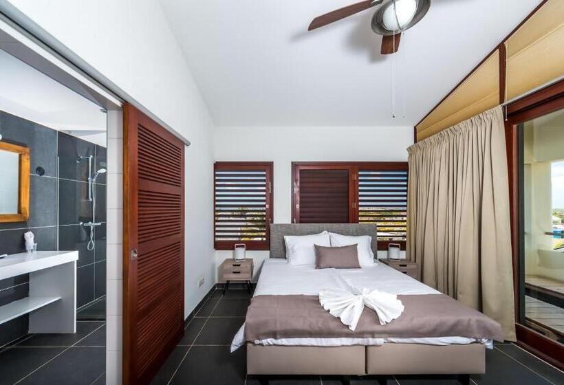 Delfins Beach Resort