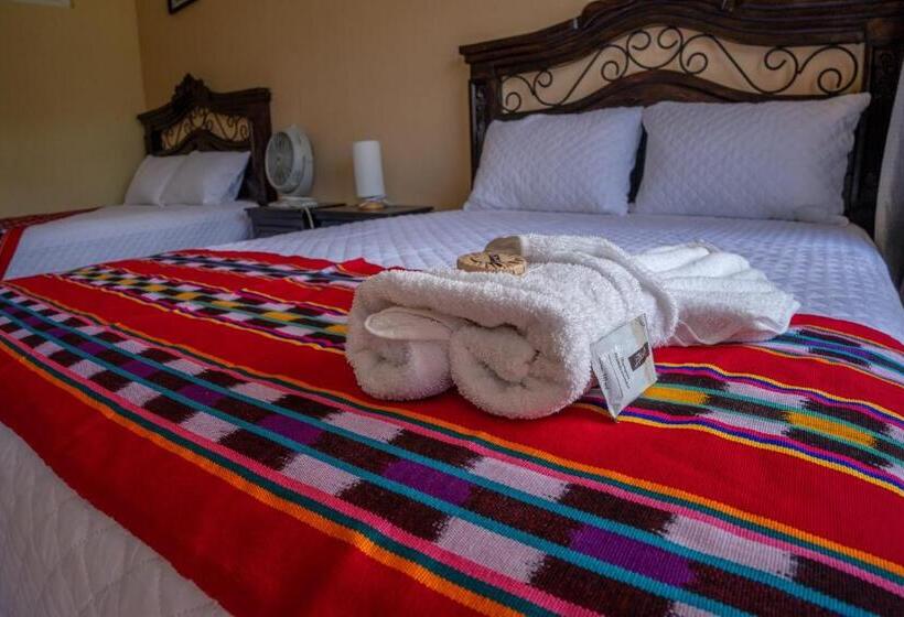 El Delfin Hotel Y Restaurante