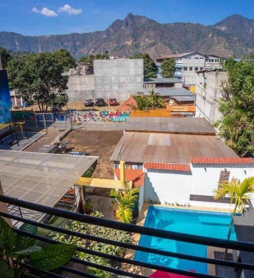 El Delfin Hotel Y Restaurante