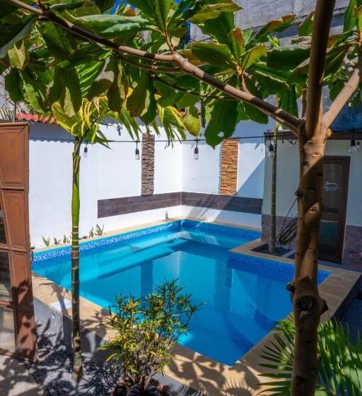 El Delfin Hotel Y Restaurante