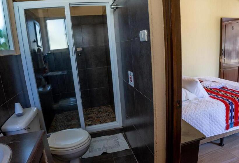 El Delfin Hotel Y Restaurante