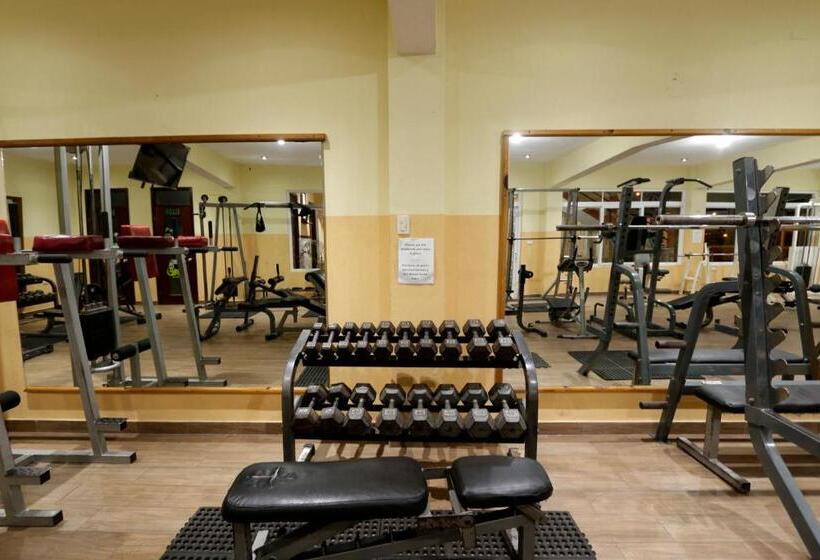 El Delfin Hotel Y Restaurante