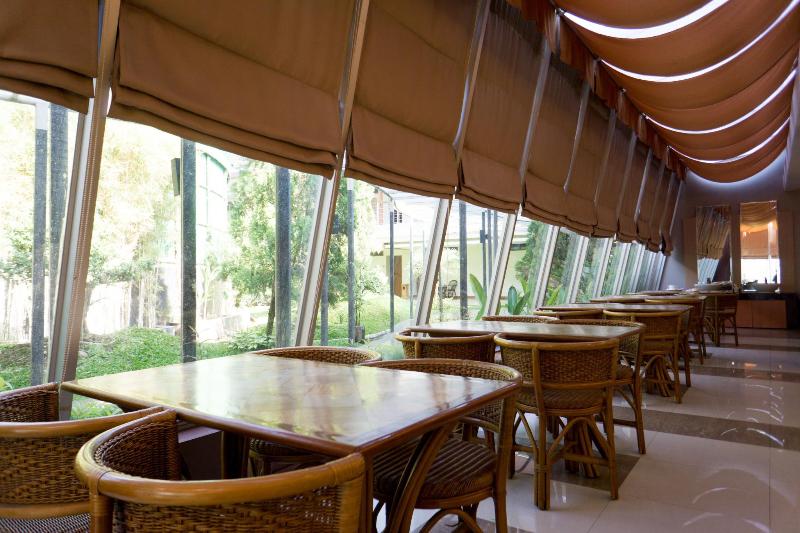 בית מלון כפרי Asri Plaza Asia Tasikmalaya