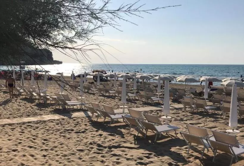 ホテル Corona Beach Peschici