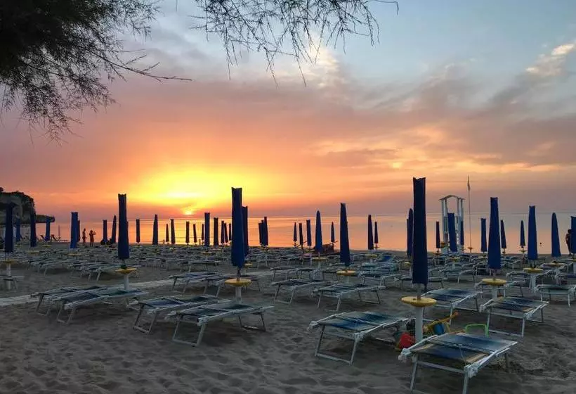 ホテル Corona Beach Peschici