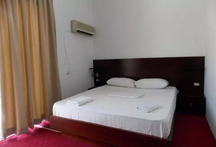 هتل Freskia