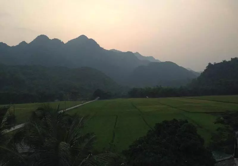 Mai Chau Hotel & Homestay 24   Hostel