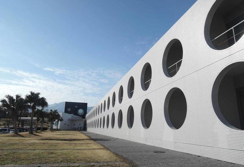 Hotelli Miyazaki Kokusai Kuko Country Club Lodge