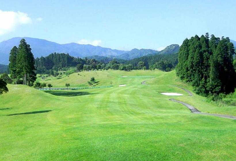 Hotelli Miyazaki Kokusai Kuko Country Club Lodge