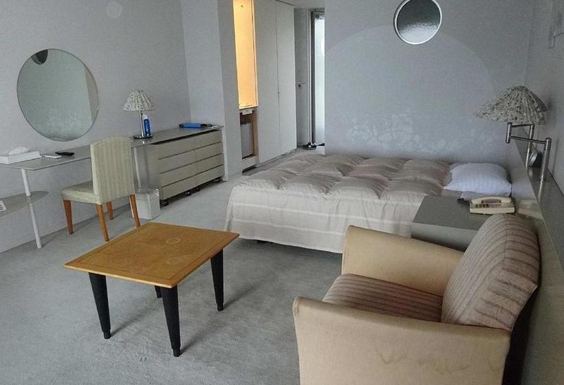 Hotelli Miyazaki Kokusai Kuko Country Club Lodge