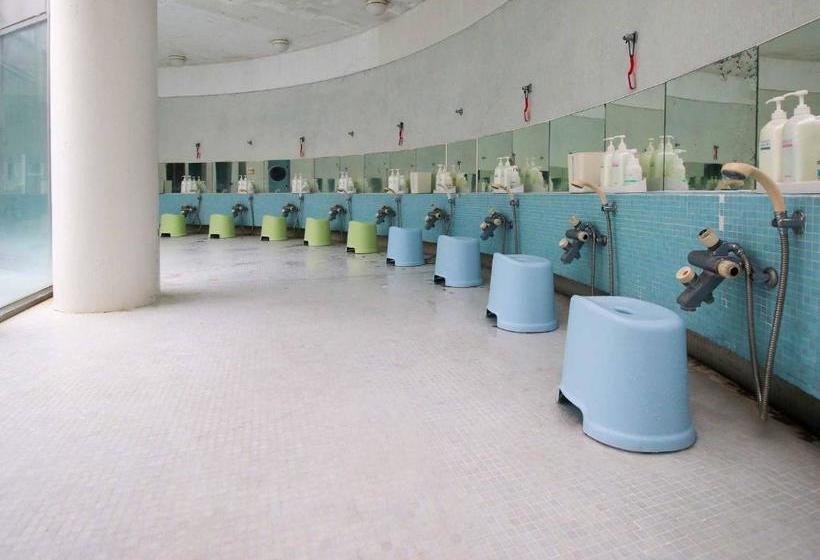 Hotelli Miyazaki Kokusai Kuko Country Club Lodge