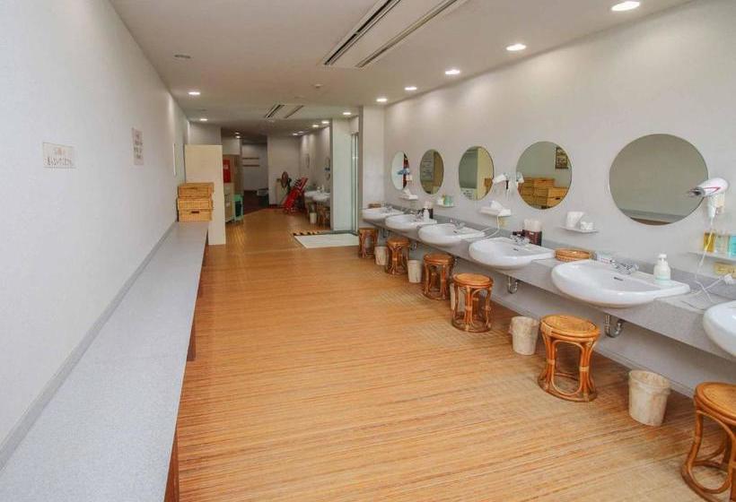 Hotelli Miyazaki Kokusai Kuko Country Club Lodge