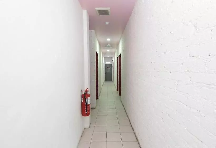モーテル Maleeq Hotel Meru Ipoh