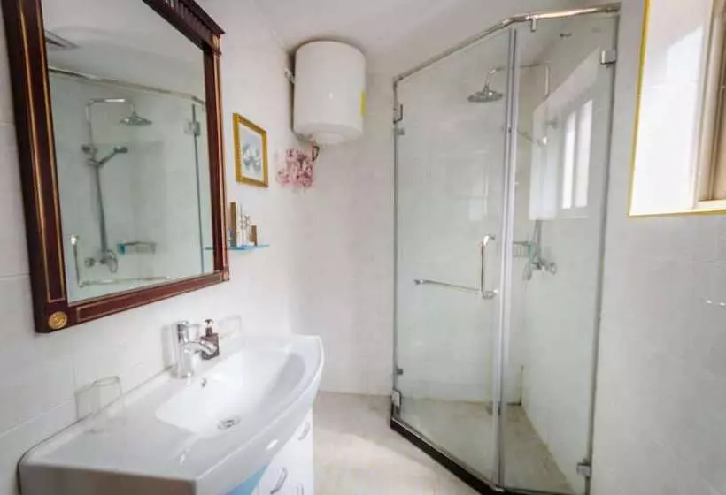 Nanjing Restaurant & Motel