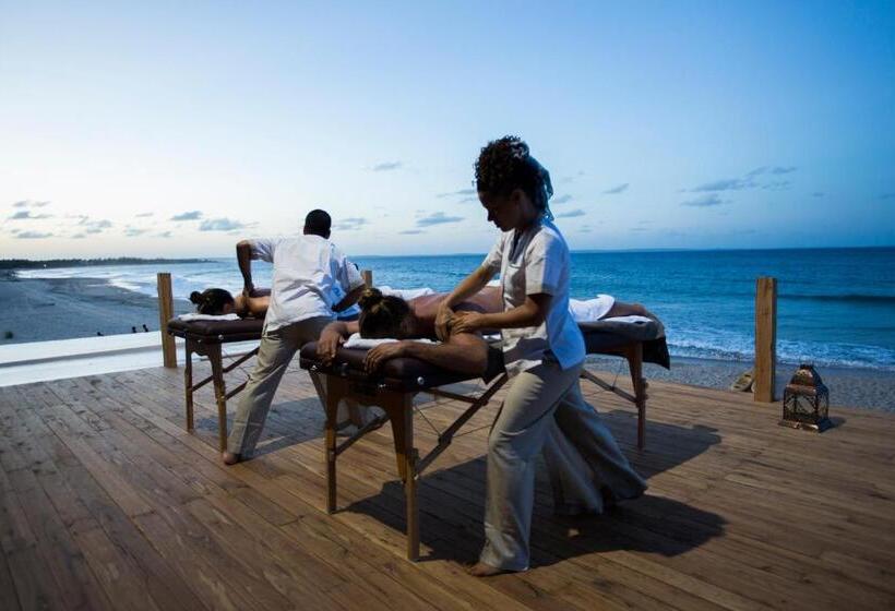 リゾートホテル Sentidos Beach Retreat