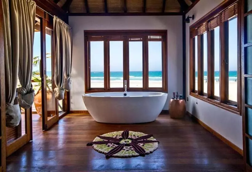 リゾートホテル Sentidos Beach Retreat