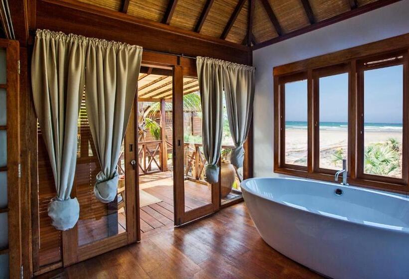 リゾートホテル Sentidos Beach Retreat