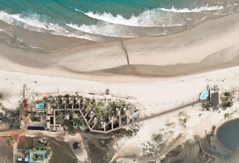 リゾートホテル Sentidos Beach Retreat