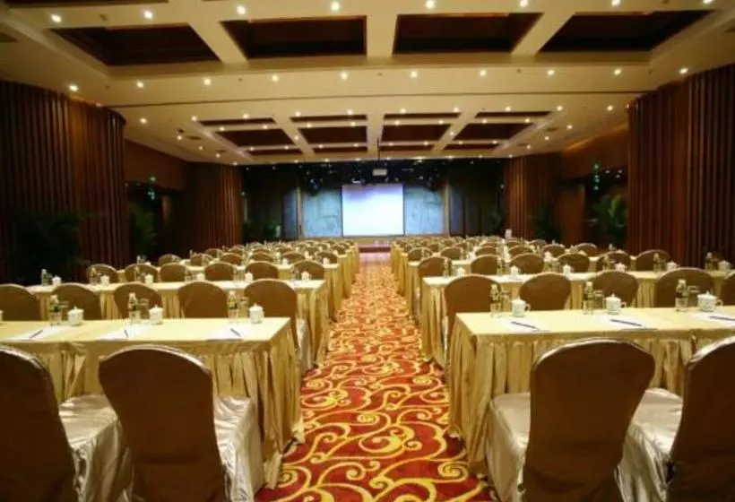 Hotelli Asia Bay Resort