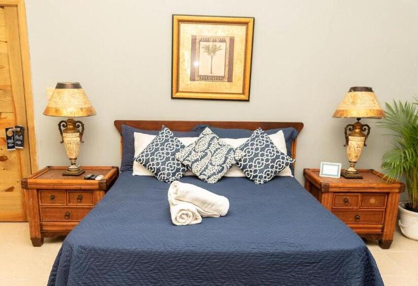 هتل Boutique Simona