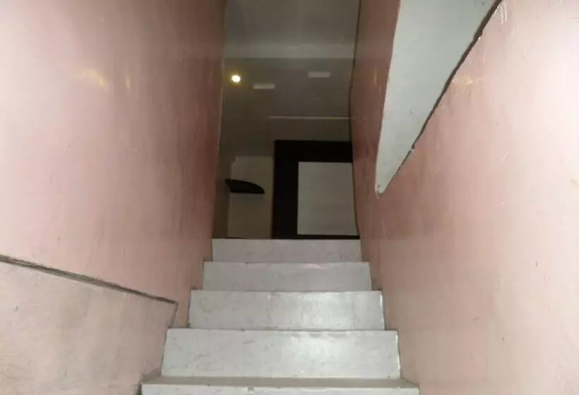 Hotelli Laxmi Lodging