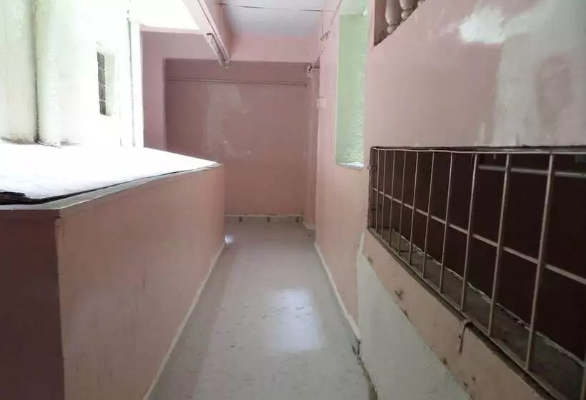 Hotelli Laxmi Lodging