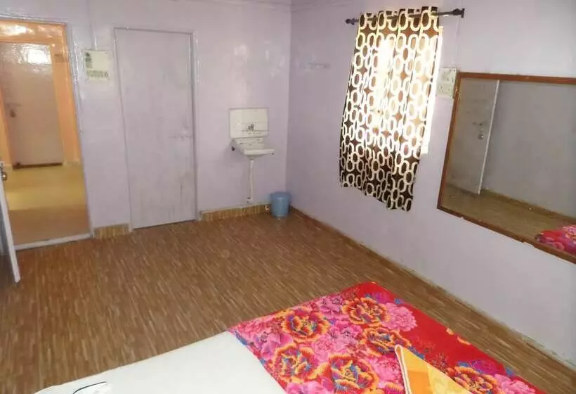 Hotelli Laxmi Lodging