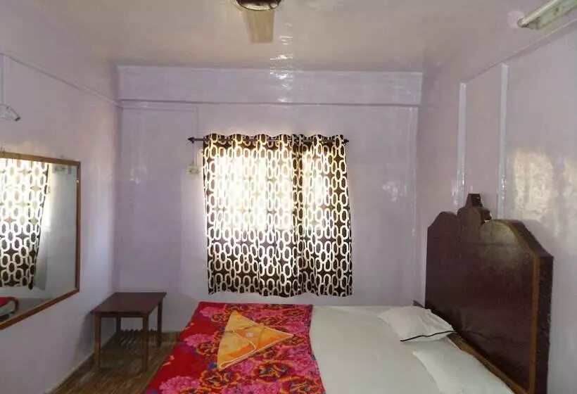 Hotelli Laxmi Lodging