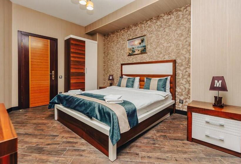 Manor Luxury Hotel Baku