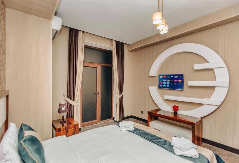 Manor Luxury Hotel Baku