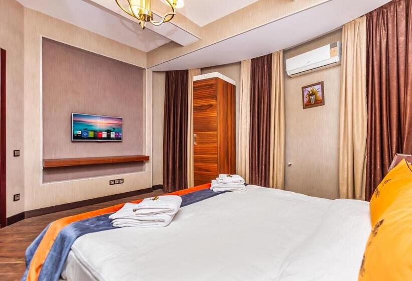 Manor Luxury Hotel Baku