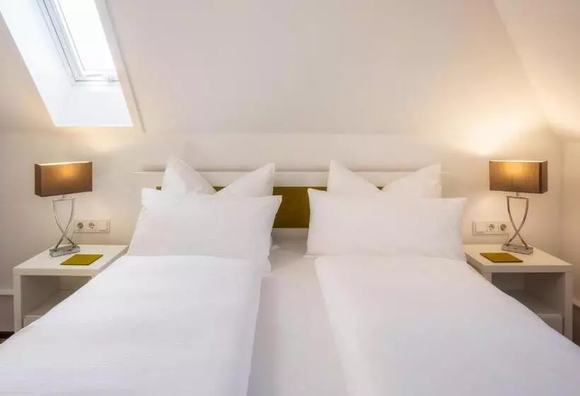 Hotelli Villa8
