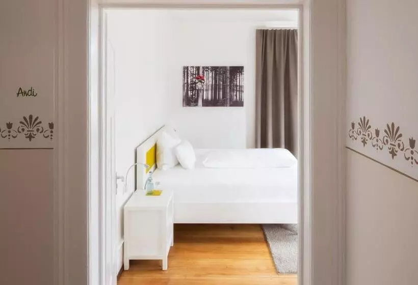 Hotelli Villa8