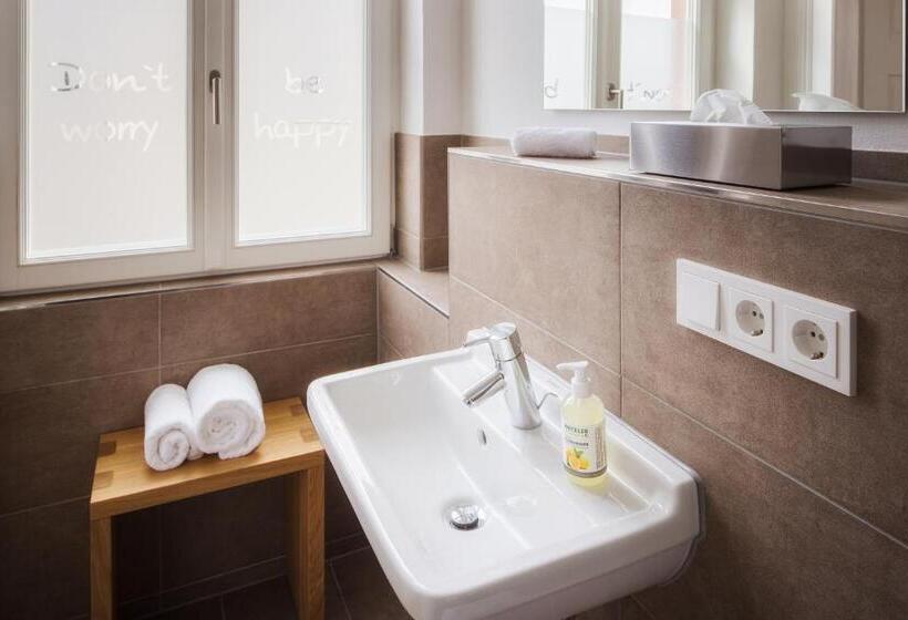 בית מלון כפרי Villa8