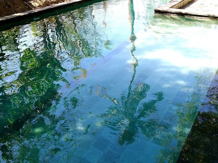 Общежитие Ocean Prana Village