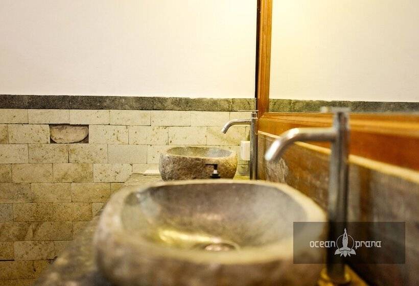 Общежитие Ocean Prana Village