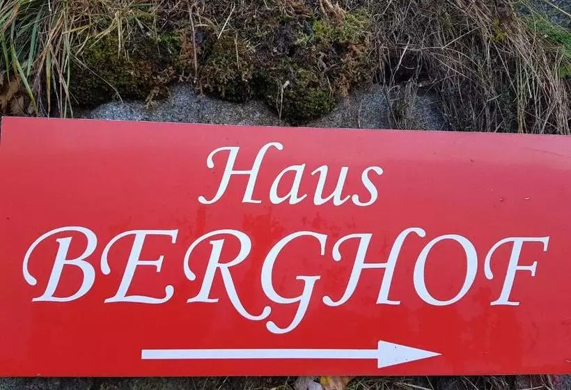 Aamiaismajoitus (B&B) Haus Berghof